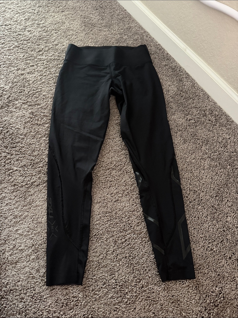 2XU performance cropped leggings
